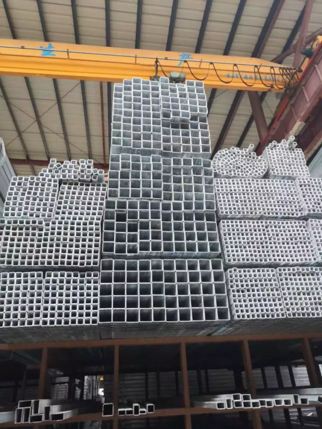 Q235B熱鍍鋅方矩管